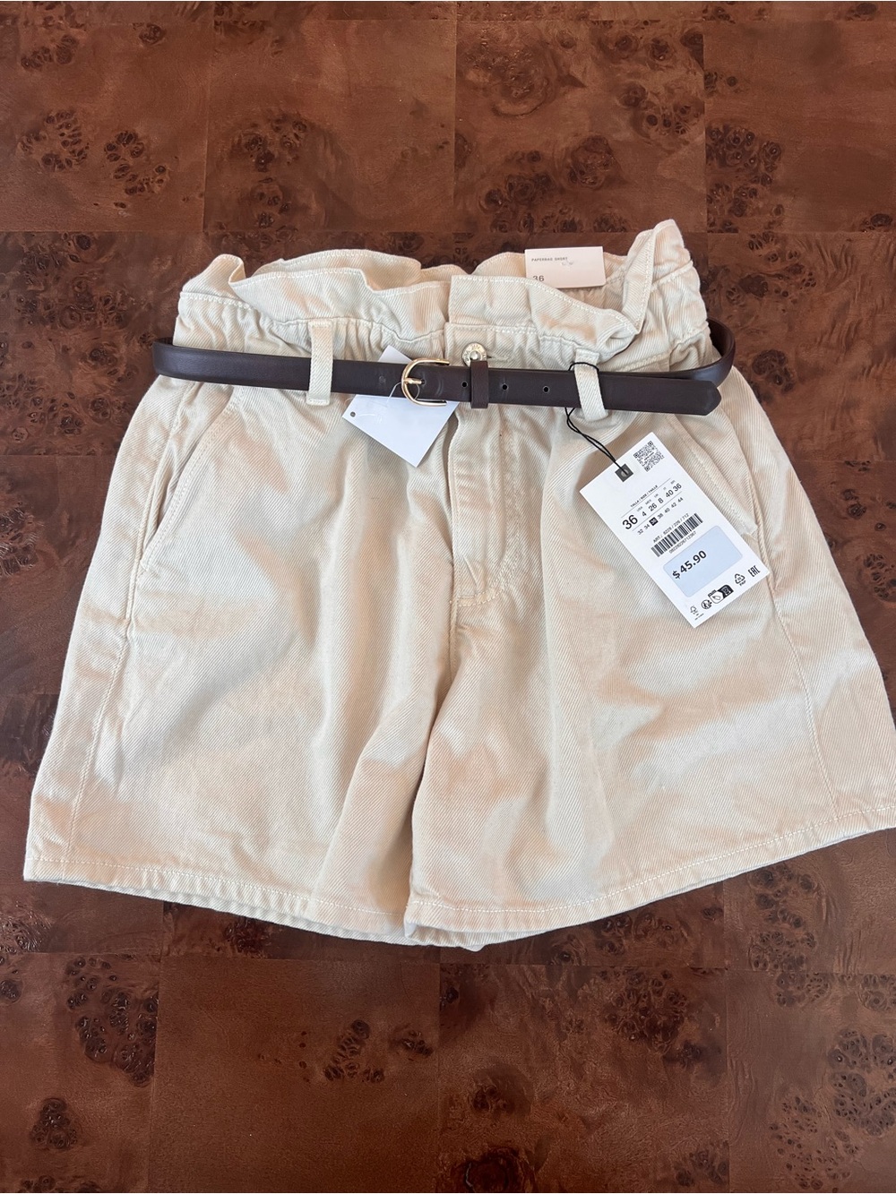 Zara High-Waist Paperbag Shorts in Cream with Dark Brown Belt